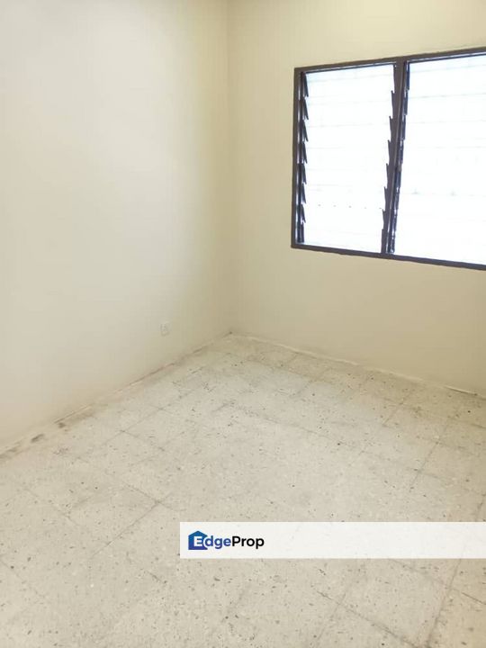 Taman Kinara Seksyen 5 Tmn Mawar 1sty Terrace 20x70 Newly Reno, Selangor, Bandar Kinrara Puchong
