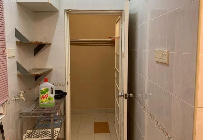 Full Renovated Puchong Puteri 7, 2storey Gated Guard