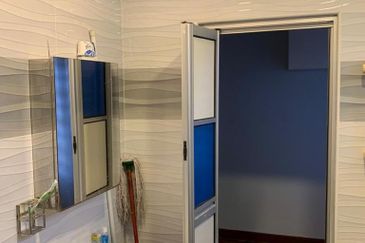 Full Renovated Puchong Puteri 7, 2storey Gated Guard