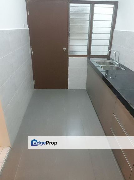 Renovated Freehold Saraka Condo Puchong Wawasan, Selangor, Puchong