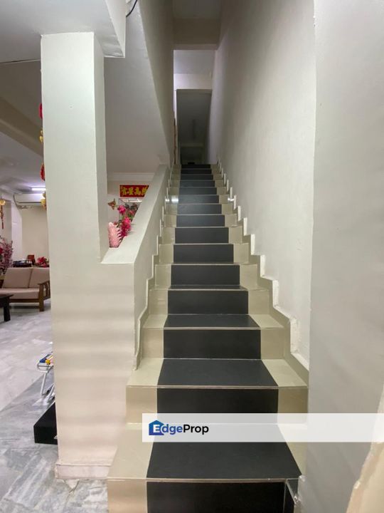 Renovated Puchong Perdana 2stry Terrace 1180sf, Selangor, Puchong