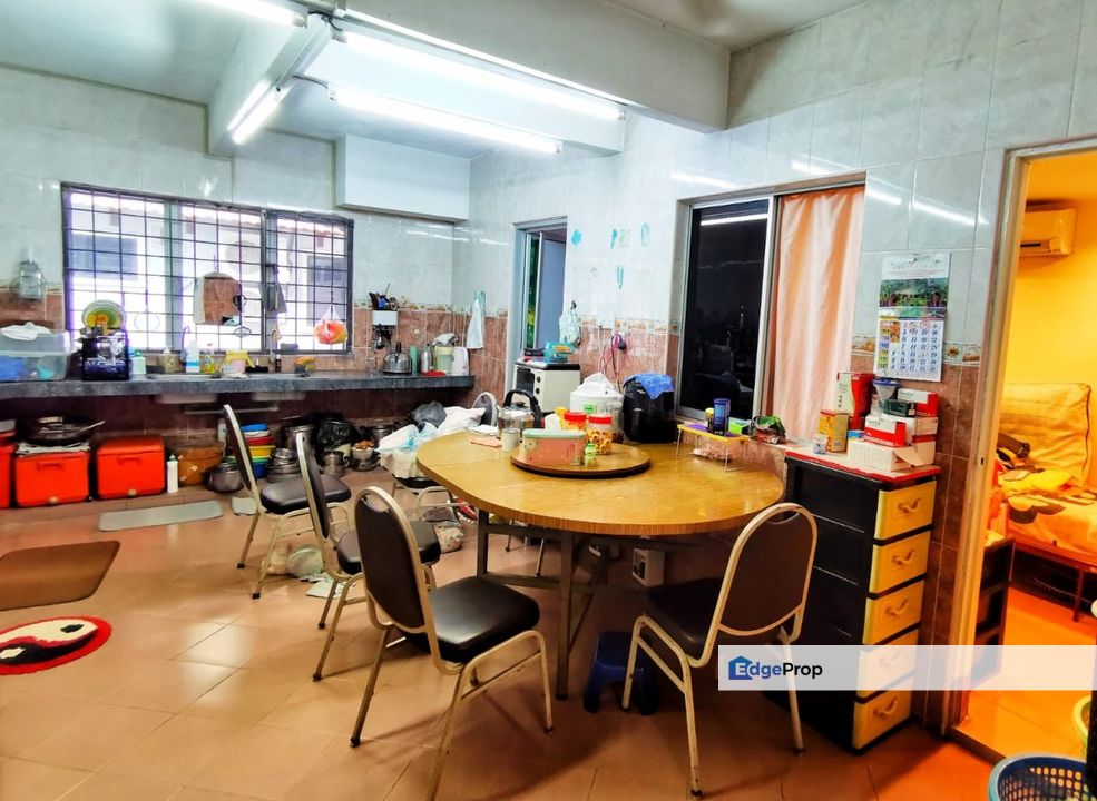 Renovated Corner Lot 2stry Terrace Putra Perdana Puchong, Selangor, Puchong