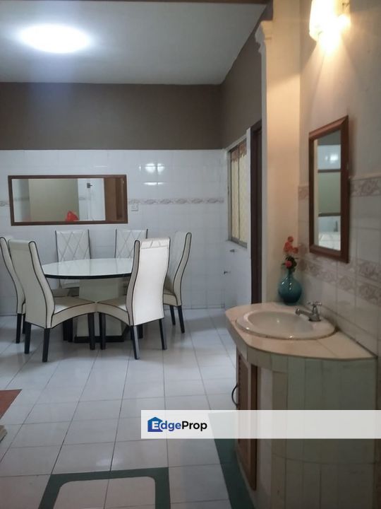 Freehold Fully Extend 2stry Terrace Jalan Aranda Kota Kemuning, Selangor, Kota Kemuning