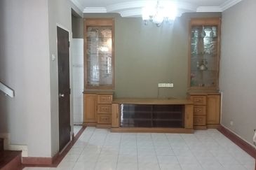Freehold Fully Extend 2stry Terrace Jalan Aranda Kota Kemuning