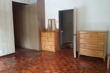 Freehold Fully Extend 2stry Terrace Jalan Aranda Kota Kemuning