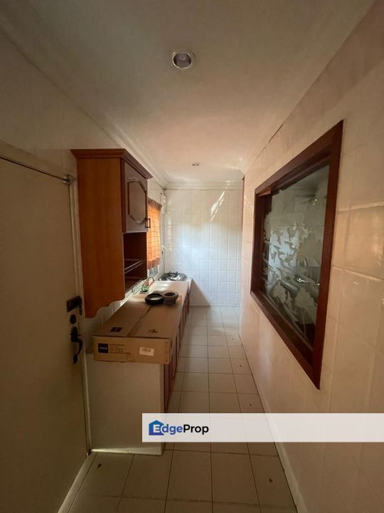 Freehold Corner Fully Renovated & Extend 2stry Terrace Jln Tempua Puchong , Selangor, Puchong