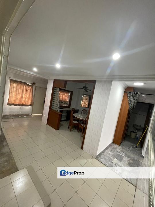 Freehold Corner Fully Renovated & Extend 2stry Terrace Jln Tempua Puchong , Selangor, Puchong