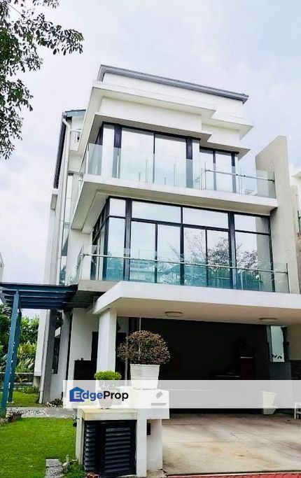 Renovated 2.5stry Semi-d Lake Edge Puchong , Selangor, Puchong