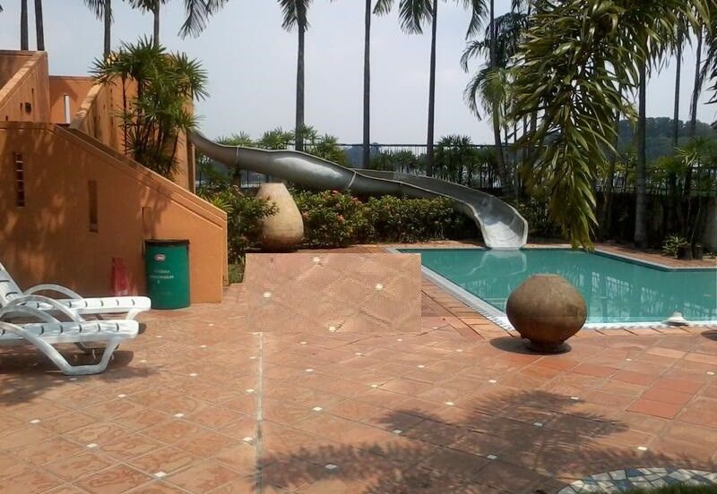 Perdana Exclusive Condominium