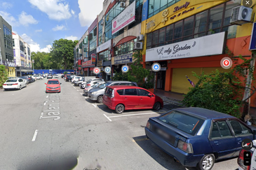 Bandar Puteri 2, Puchong Ground Floor Shop