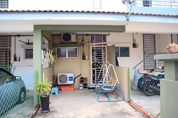 Town Villa, Taman Tasik Puchong