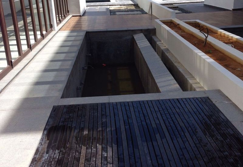 The Maisons, Perdana Lakeview East