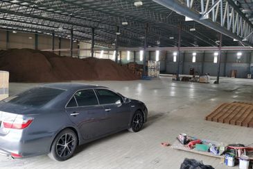 Kulai Bandar Tenggara Kluang Warehouse Factory Office