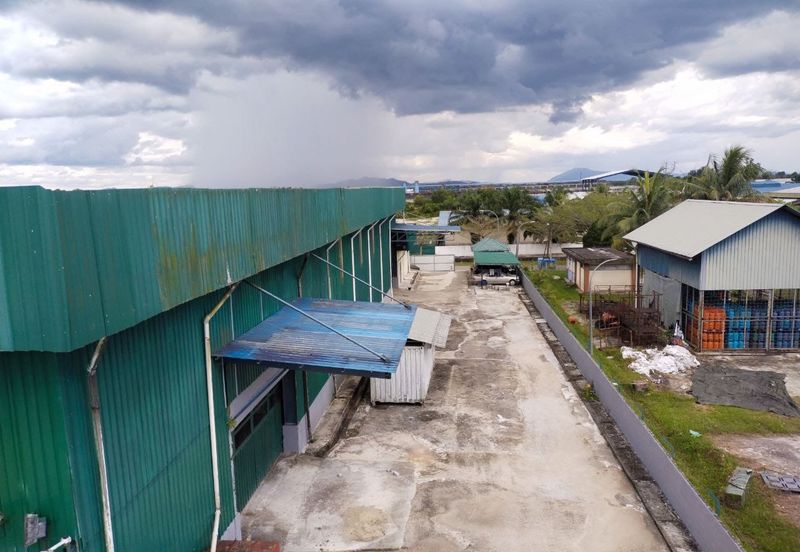 Kulai Bandar Tenggara Kluang Warehouse Factory Office