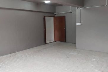 Kulai Bandar Tenggara Kluang Warehouse Factory Office