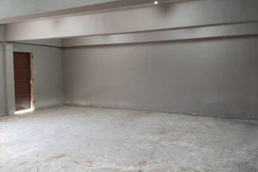 Kulai Bandar Tenggara Kluang Warehouse Factory Office