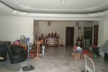 Oug Awan Kecil Corner 2sty Bungalow Large Land