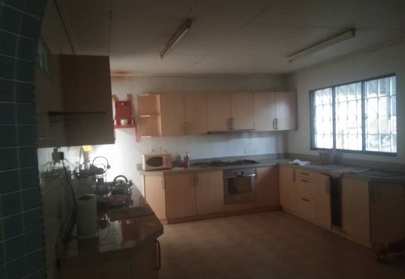 Oug Awan Kecil Corner 2sty Bungalow Large Land