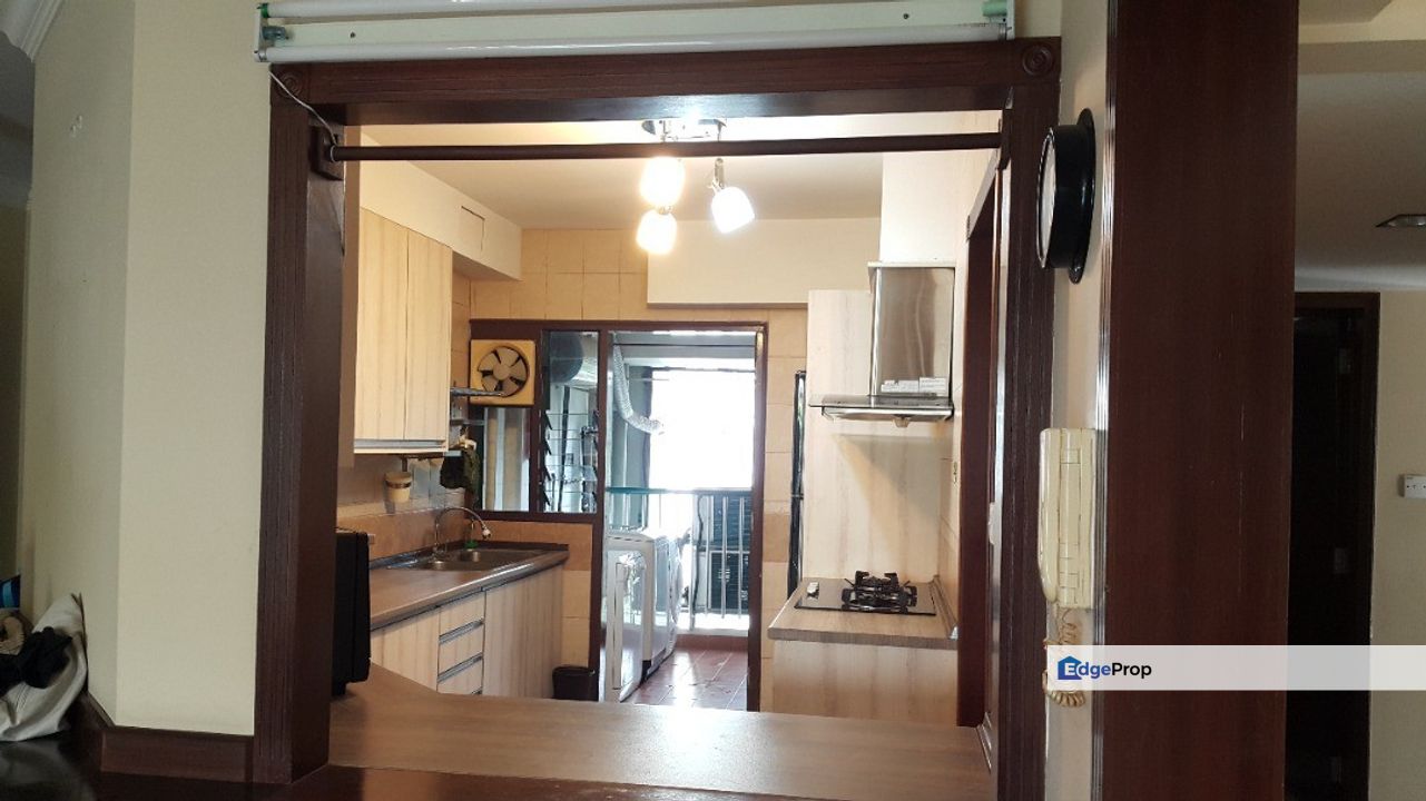 Fully Furnished Astana Condo Mont Kiara, Kuala Lumpur, Mont Kiara