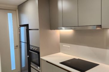 Residensi Solaris Parq