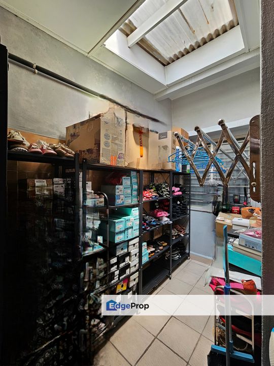 Usj 3 Freehold Extended 2storey Terrace, Selangor, USJ