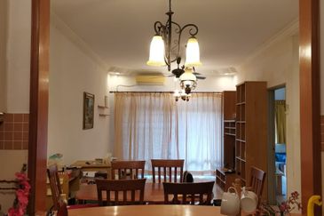 Perdana Exclusive Condominium