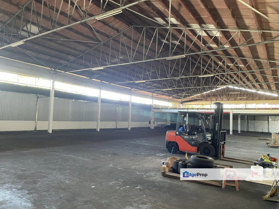 Large Warehouse office Facing main road Klebang Melaka City, Melaka, Klebang