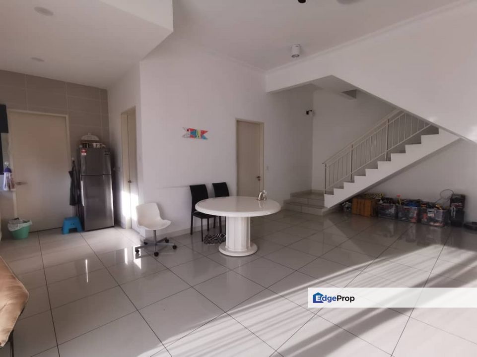 Fully Renovated & Furnished N'dira Townhouse 16sierra Puchong, Selangor, Puchong South