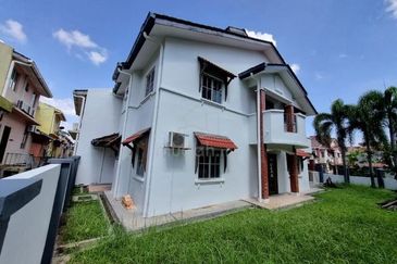 Corner Renovated 2stry Terrance Subang Bestari 