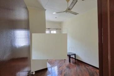 Corner Renovated 2stry Terrance Subang Bestari 