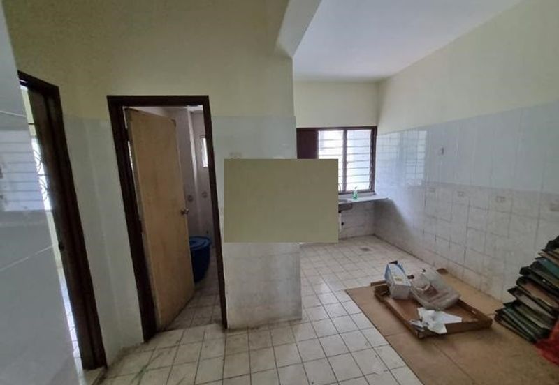 Corner Renovated 2stry Terrance Subang Bestari 