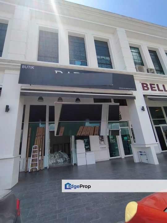 Ground floor shop 24x80 eco majestic whitten semenyih, Selangor, Semenyih