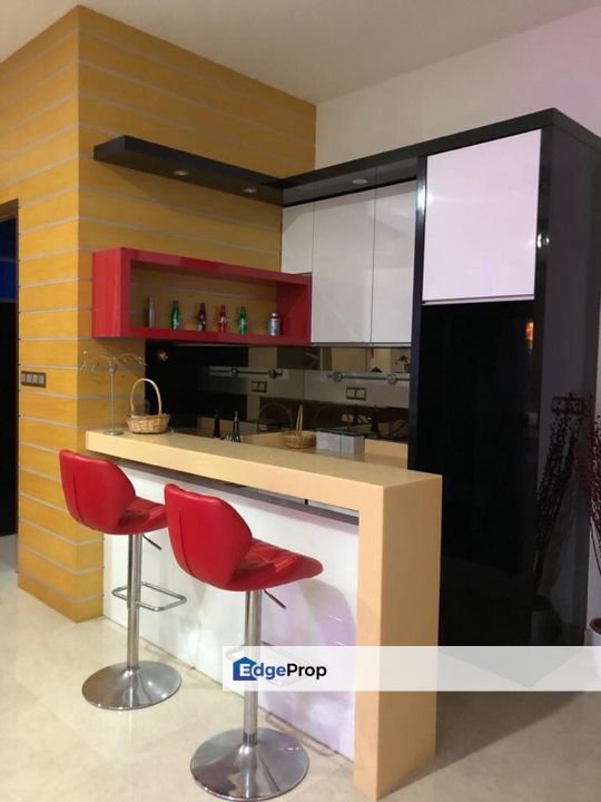 Corner Bungalow 3sty Jacaranda Garden Residence Fully Renovated , Selangor, Cyberjaya