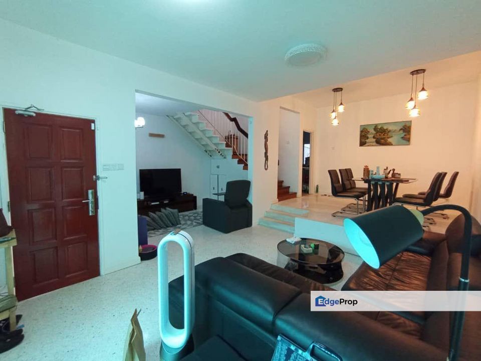 Freehold 2sty Terrace Fully Renovated Ampang Tmn Zooview, Selangor, Ampang