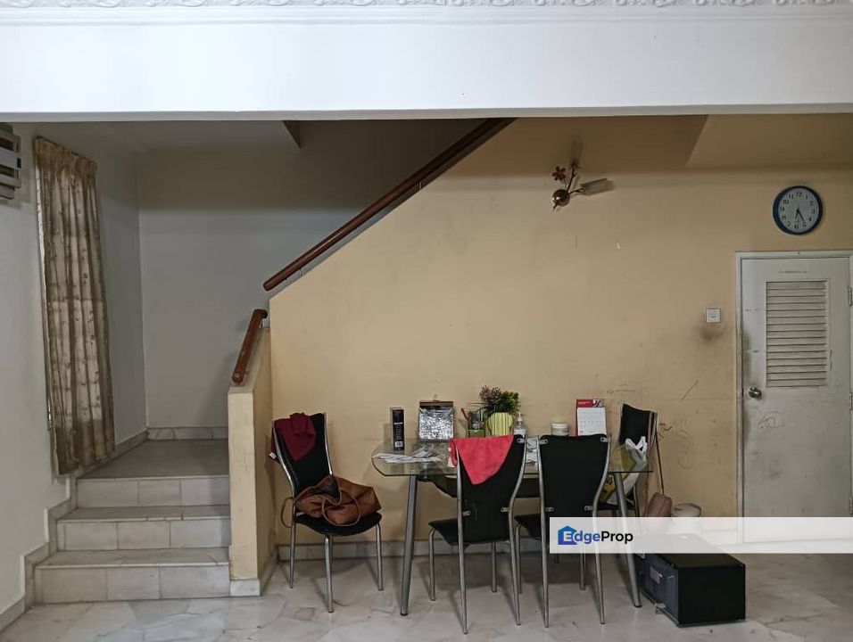 Freehold 2stry Terrance Taman Pinggiran Usj 1, Selangor, USJ