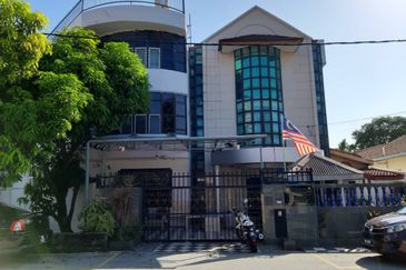 Kampung Datuk Keramat