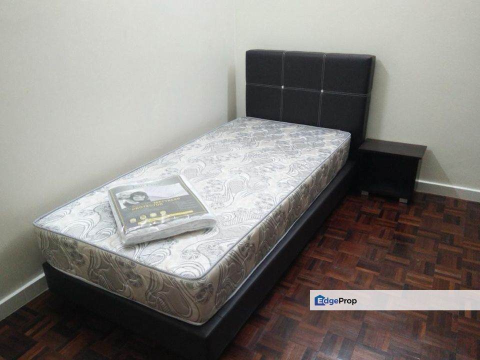 Renovated Include Furnish Lafite Apartment Subang Jaya SS17, Selangor, Subang Jaya