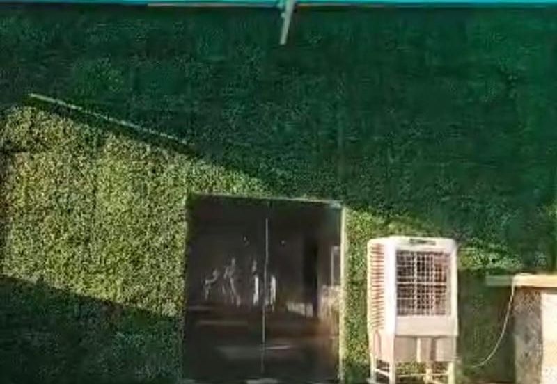 Facing main road KL city bungalow commercial shop