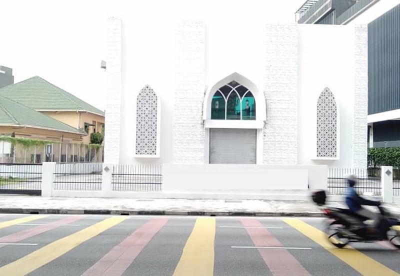 Facing main road KL city bungalow commercial shop