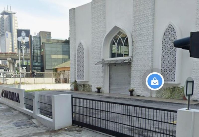 Facing main road KL city bungalow commercial shop