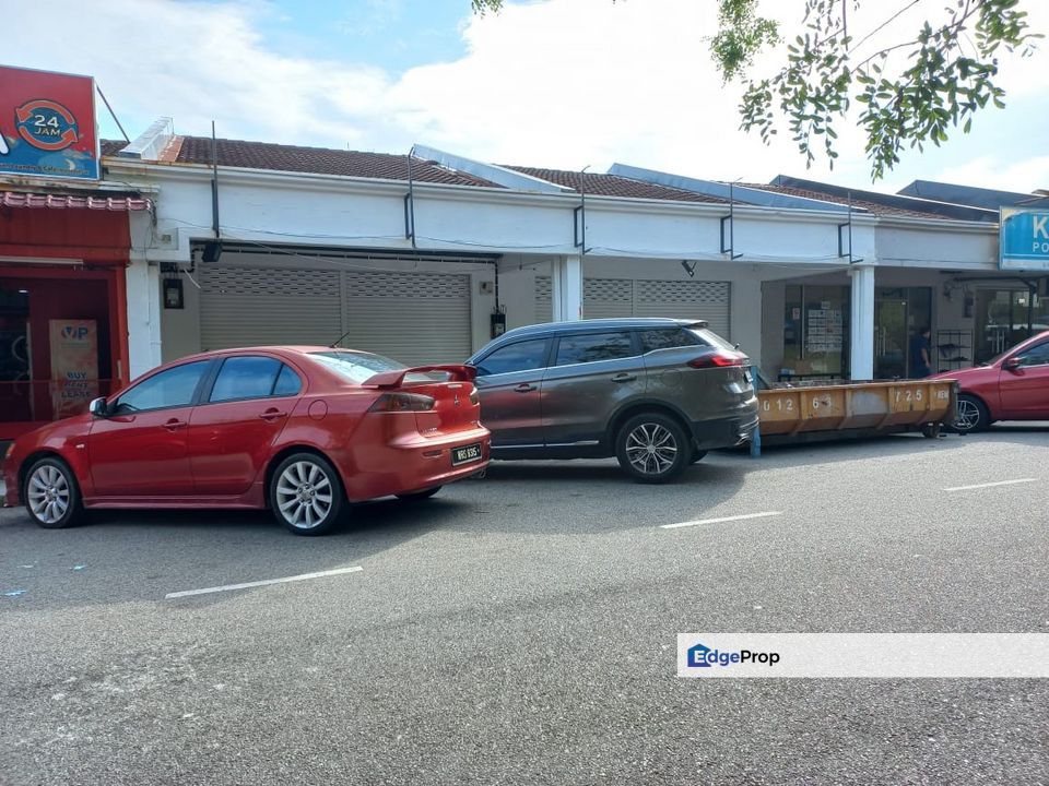 1sty Shop 2 units combine Bandar Seri Putra Bangi Kajang, Selangor, Bangi