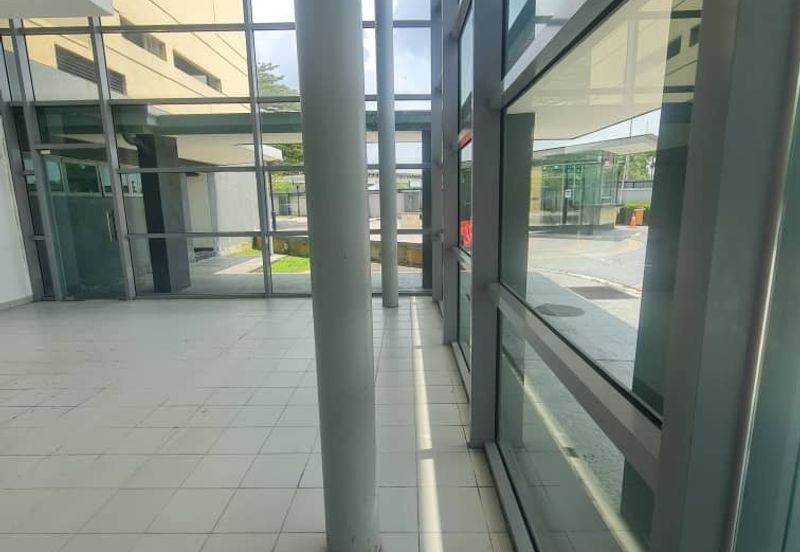 Facing Main Road Shop duplex Vega Residensi Condo Cyberjaya  