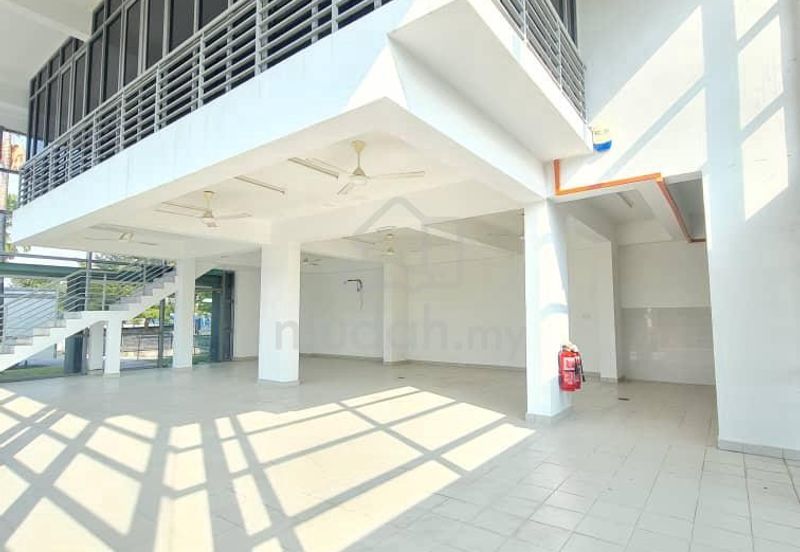 Facing Main Road Shop duplex Vega Residensi Condo Cyberjaya  