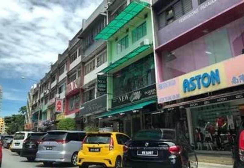 Kenanga Wholesale City