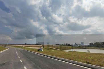 Ready Built 2 Acre Industrial Land Bandar Puncak Alam Jaya