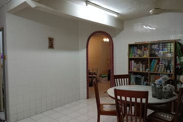 Bandar Menjalara (Desa Seri Mahkota)