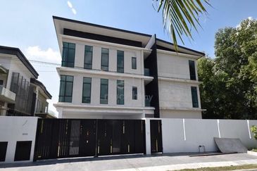 Bandar Country Homes