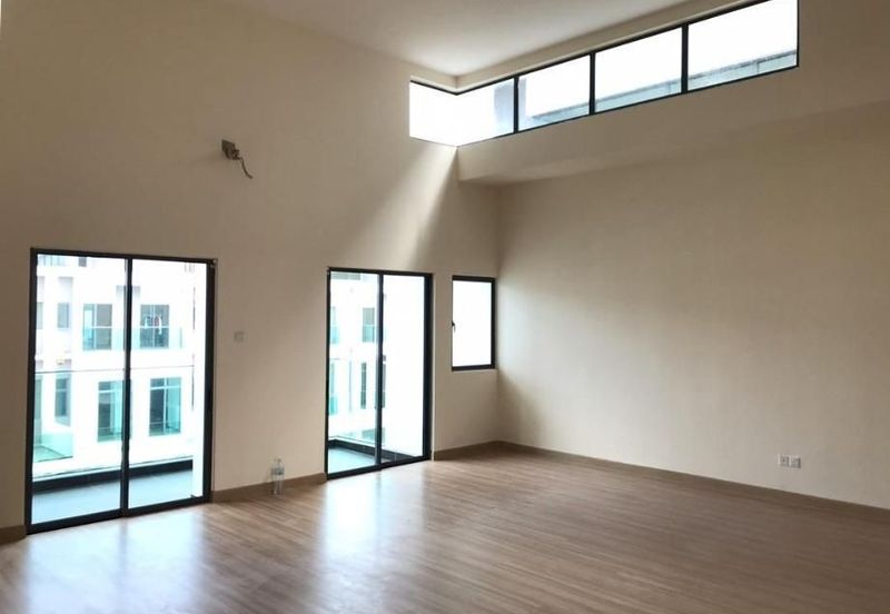 Taman Nusaputra Timur