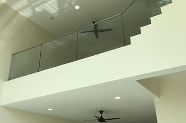 Taman Nusaputra Timur