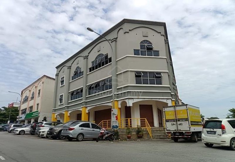 Pusat Perdagangan Seri Kembangan